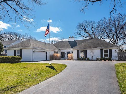 1225 W Deerpath Road Lake Forest IL 60045