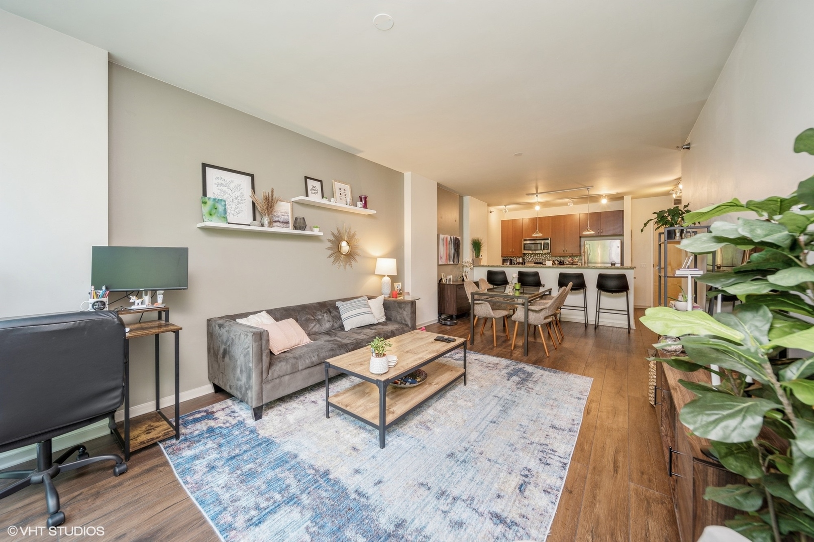 125 S Green Street 309A
