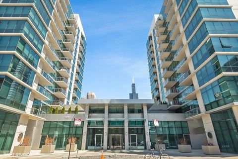 Photo of 125 S Green Street #309A, Chicago, IL 60607 (MLS # 12474260)