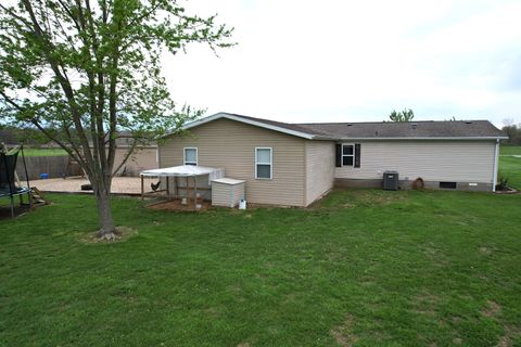 Tiny photo for 16495 E Robin Road, Mt Vernon, IL 62864 (MLS # 12616726)