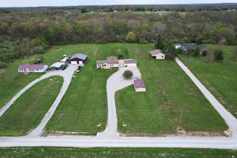 Tiny photo for 16495 E Robin Road, Mt Vernon, IL 62864 (MLS # 12616726)