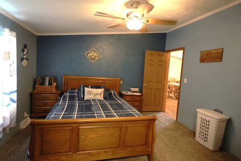 Tiny photo for 16495 E Robin Road, Mt Vernon, IL 62864 (MLS # 12616726)