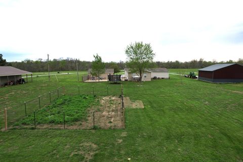 Tiny photo for 16495 E Robin Road, Mt Vernon, IL 62864 (MLS # 12616726)