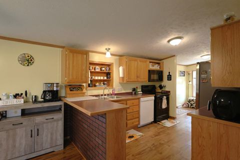 Tiny photo for 16495 E Robin Road, Mt Vernon, IL 62864 (MLS # 12616726)