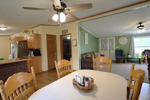 Tiny photo for 16495 E Robin Road, Mt Vernon, IL 62864 (MLS # 12616726)