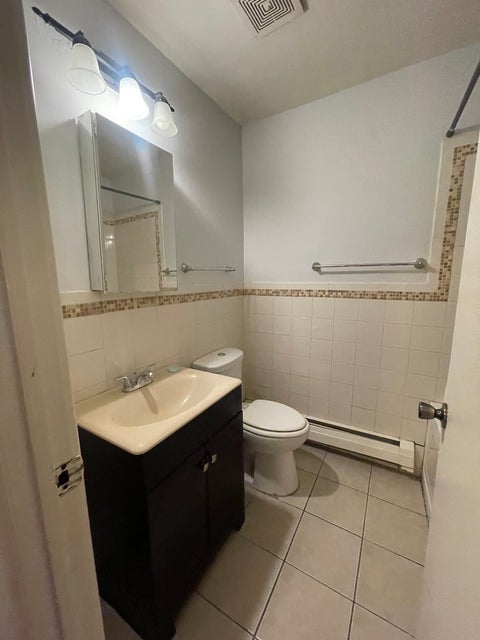 Tiny photo for 7208 S East End Avenue #B, Chicago, IL 60649 (MLS # 12755925)