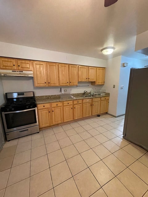 Tiny photo for 7208 S East End Avenue #B, Chicago, IL 60649 (MLS # 12755925)