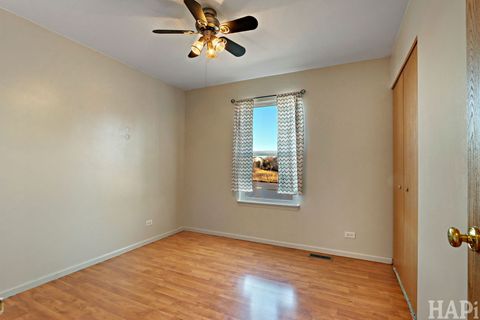 Tiny photo for 2952 Deerpath Lane, Carpentersville, IL 60110 (MLS # 12545532)