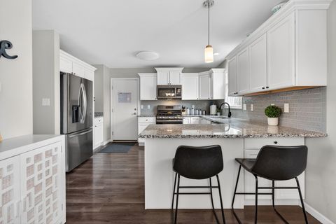 Tiny photo for 300 Arrowhead Drive, Minooka, IL 60447 (MLS # 12581959)