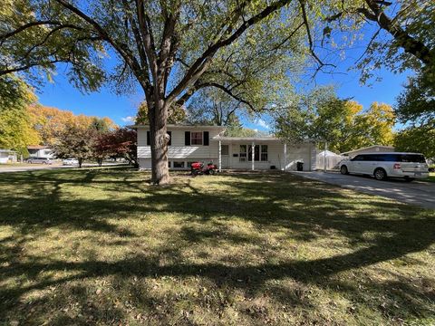Tiny photo for 3 Scarsdale Road, Montgomery, IL 60538 (MLS # 12444275)