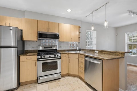 Tiny photo for 2215 N Bissell Street #2A, Chicago, IL 60614 (MLS # 12675396)