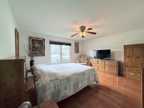 Tiny photo for 28 W Devon Avenue, Glendale Heights, IL 60139 (MLS # 12595130)