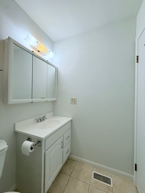 Tiny photo for 28 W Devon Avenue, Glendale Heights, IL 60139 (MLS # 12595130)
