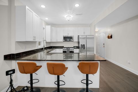 Tiny photo for 31 E 26th Street #4, Chicago, IL 60616 (MLS # 12500507)