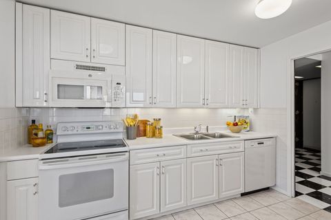 Tiny photo for 1310 N Ritchie Court #24BC, Chicago, IL 60610 (MLS # 12516309)