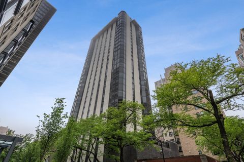 Photo of 1310 N Ritchie Court #24BC, Chicago, IL 60610 (MLS # 12516309)