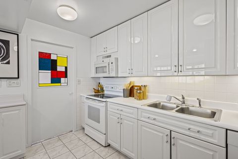 Tiny photo for 1310 N Ritchie Court #24BC, Chicago, IL 60610 (MLS # 12516309)