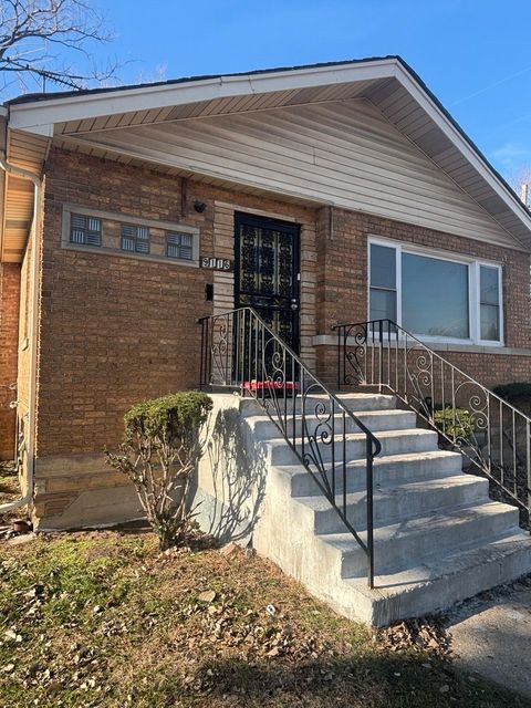 Photo of 9116 S Dante Avenue, Chicago, IL 60619 (MLS # 12534870)