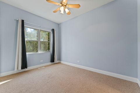 Tiny photo for 5533 LINCOLN Avenue, Morton Grove, IL 60053 (MLS # 12555379)