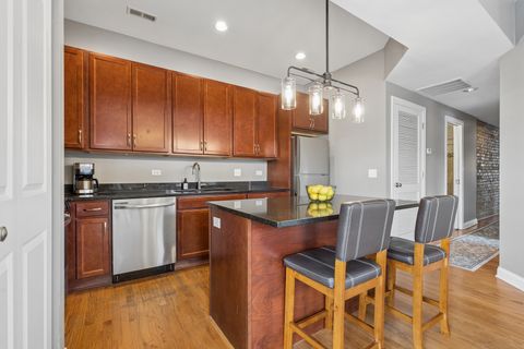 Tiny photo for 1441 W CUYLER Avenue #3E, Chicago, IL 60613 (MLS # 12595814)
