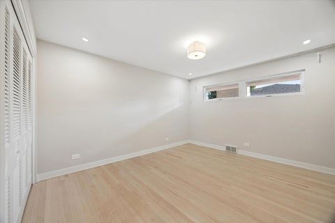 Tiny photo for 5 Larkspur Lane, Clarendon Hills, IL 60514 (MLS # 12773881)