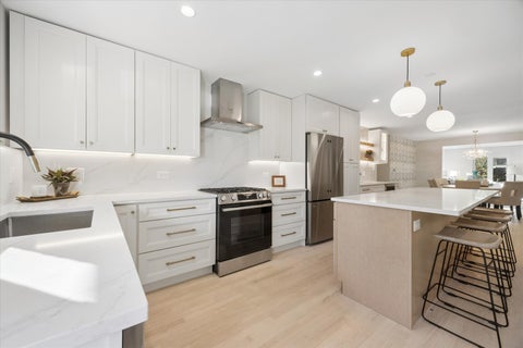 Tiny photo for 5 Larkspur Lane, Clarendon Hills, IL 60514 (MLS # 12773881)