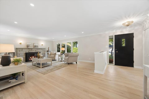 Tiny photo for 5 Larkspur Lane, Clarendon Hills, IL 60514 (MLS # 12773881)