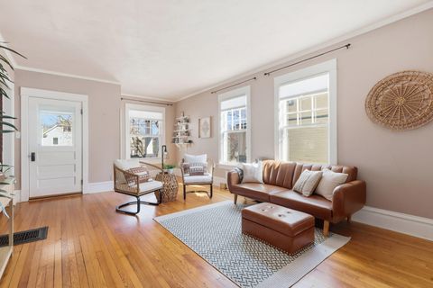 Tiny photo for 1137 Kirkwood Boulevard, Davenport, IA 52803 (MLS # 12584692)