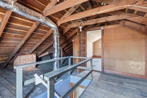 Tiny photo for 1137 Kirkwood Boulevard, Davenport, IA 52803 (MLS # 12584692)