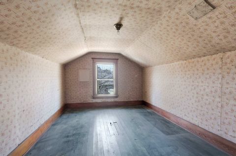 Tiny photo for 1137 Kirkwood Boulevard, Davenport, IA 52803 (MLS # 12584692)