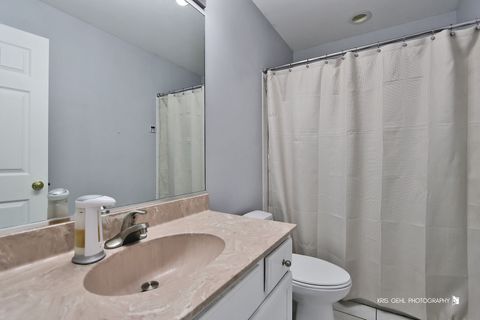 Tiny photo for 1493 Saint James Court, Gurnee, IL 60031 (MLS # 12593922)