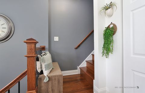 Tiny photo for 1493 Saint James Court, Gurnee, IL 60031 (MLS # 12593922)