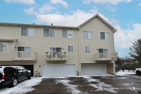 Tiny photo for 1493 Saint James Court, Gurnee, IL 60031 (MLS # 12593922)