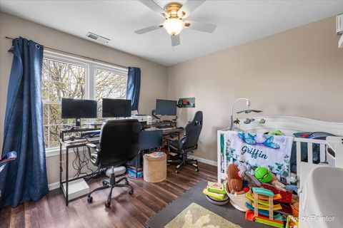 Tiny photo for 1149 Harbor Court #1149, Glendale Heights, IL 60139 (MLS # 12619717)