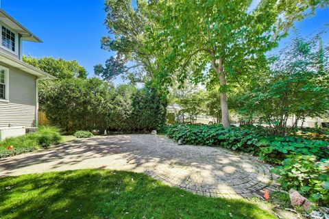 Tiny photo for 1110 Elm Street, Winnetka, IL 60093 (MLS # 12687072)
