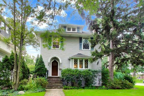 Photo of 1110 Elm Street, Winnetka, IL 60093 (MLS # 12687072)