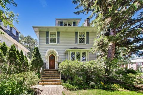 Photo of 1110 Elm Street, Winnetka, IL 60093 (MLS # 12687072)