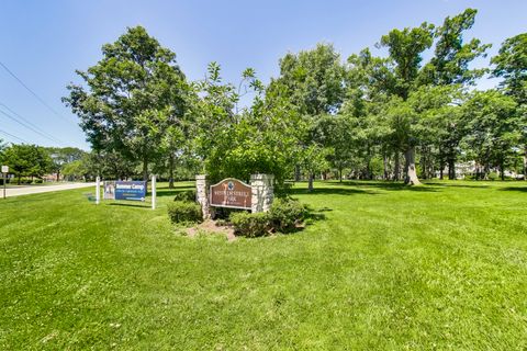 Tiny photo for 1110 Elm Street, Winnetka, IL 60093 (MLS # 12687072)