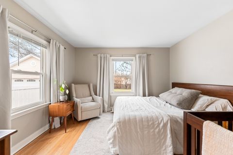 Tiny photo for 1217 Sunset Road, Wheaton, IL 60189 (MLS # 12535857)