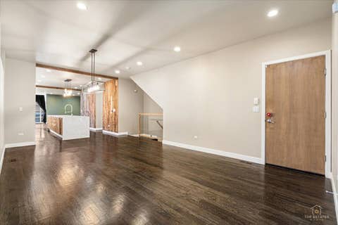 Tiny photo for 3547 N Reta Avenue #101, Chicago, IL 60657 (MLS # 12712780)