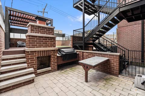 Tiny photo for 3547 N Reta Avenue #101, Chicago, IL 60657 (MLS # 12712780)