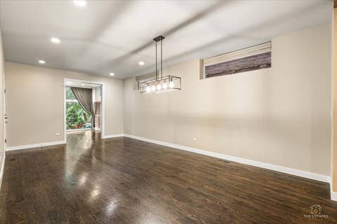 Tiny photo for 3547 N Reta Avenue #101, Chicago, IL 60657 (MLS # 12712780)