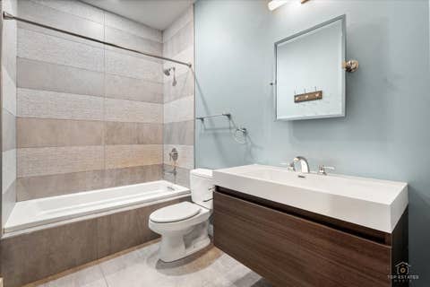 Tiny photo for 3547 N Reta Avenue #101, Chicago, IL 60657 (MLS # 12712780)