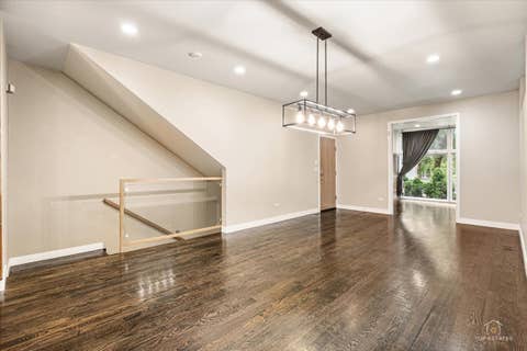 Tiny photo for 3547 N Reta Avenue #101, Chicago, IL 60657 (MLS # 12712780)