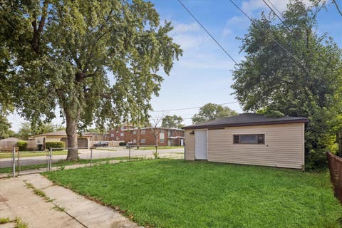 Tiny photo for 15101 Beachview Terrace, Dolton, IL 60419 (MLS # 12715270)