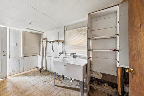 Tiny photo for 15101 Beachview Terrace, Dolton, IL 60419 (MLS # 12715270)