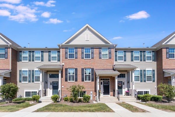 191 LAKESHORE DR, OSWEGO, IL 60543 - Image 4e68a882f5641a66fc7b1e9da7204cff/2763317912