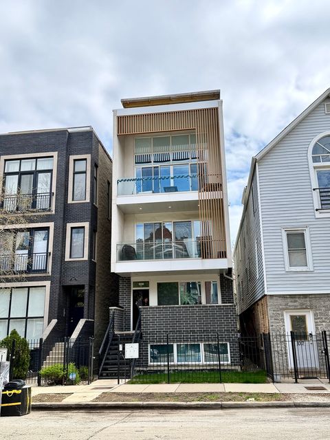 1021 N Hermitage Avenue 2 Chicago IL 60622