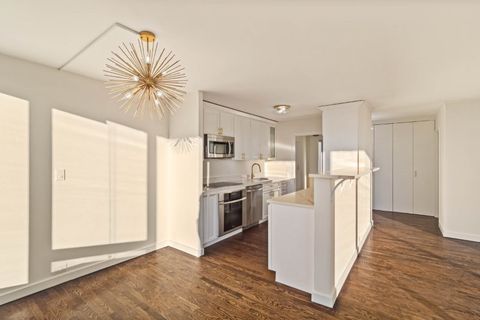 Tiny photo for 5445 N Sheridan Road #2815, Chicago, IL 60640 (MLS # 12536980)