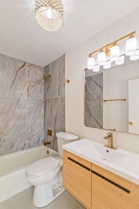 Tiny photo for 5445 N Sheridan Road #2815, Chicago, IL 60640 (MLS # 12536980)